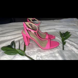 Marc Fisher pink heels 💕